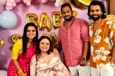 Mom-to-be Devoleena Bhattacharjee Looks Radiant In Silk Saree At Her Baby Shower