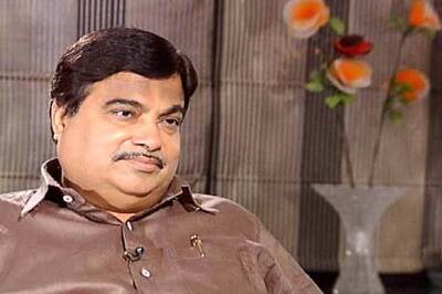 BJP split wide open, Gadkari upset with Advani