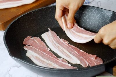 The Best Way to Fry Bacon on the Stovetop