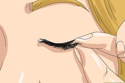 How to Apply Strip Lashes