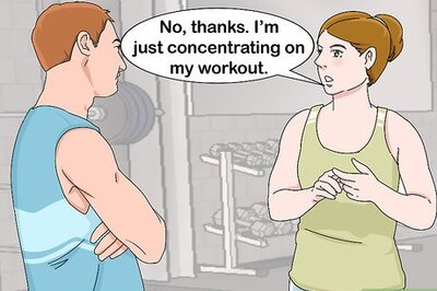 How to Handle Being Hit on at the Gym