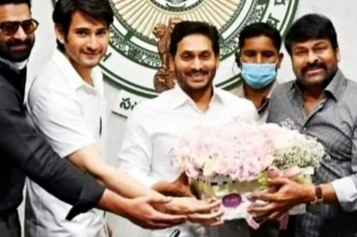 Chiranjeevi, Prabhas, Mahesh Babu Meet AP CM Jagan Mohan Reddy on Ticket Prices Issue