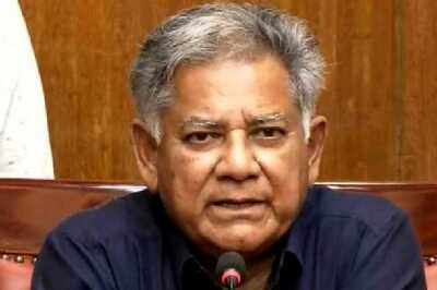 Bangladesh Interim Govt Says No Plans To Ban Hasina’s Awami League, Protesters Told To Surrender Illegal Firearms