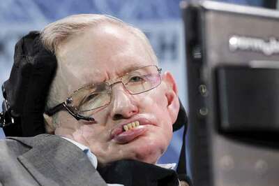Britain Issues New 'Black Hole' Coin in Honour of Stephen Hawking