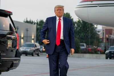 New York Seeks $370M in Penalties in Trump's Civil Fraud Trial, But He Thinks 'They Should Pay Him'