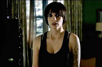 'Mama' Review: More teasing than shocking horror