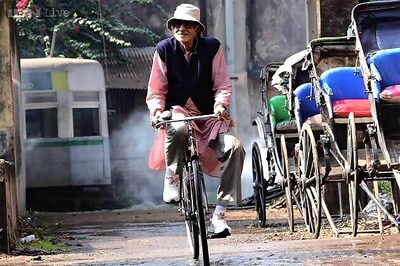 Amitabh Bachchan cycles in Kolkata for 'Piku', says city energizes him with 'intellect and passion'