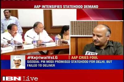 Arvind Kejriwal meets AAP MLAs, discusses MHA notification