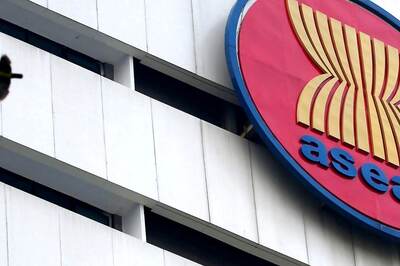 ASEAN to Discuss Excluding Myanmar Army Leader from Summit: Report