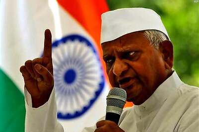 Anna Hazare visits Indore, says Mamata has made more 'sacrifices' than Arvind Kejriwal
