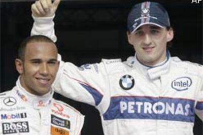 BMW Sauber's Kubica claims pole at Bahrain GP