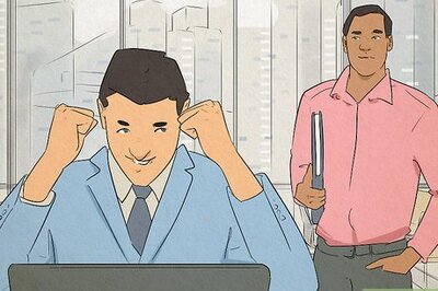 How to Help Your Boss See How a Coworker Is Undermining Others