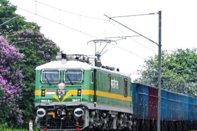 South East Central Railway Invites Applications For PGT And TGT Posts