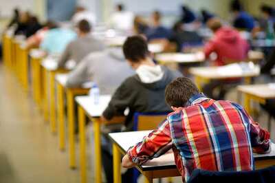 Students Answer Exam Questions With Film Songs and Abuses, Suspended