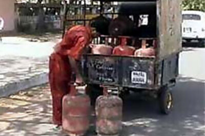 No new LPG connections: PSU oil firms
