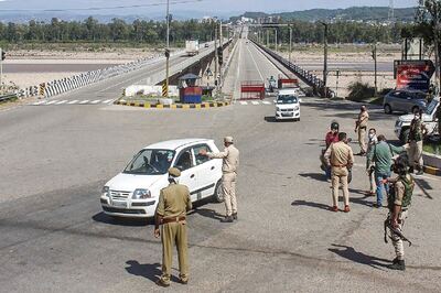 Corona Curfew Extended, 10 Oxygen Plants to be Set Up Soon: J&K Tightens Covid Measures