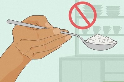 How to Eat Food on a Banana Leaf