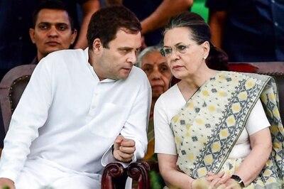 Weak Top Brass, Floundering Decisions: Why Cong Can't Do a BJP & Replace Unpopular CMs