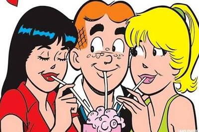 Archie, pals will get a visit from 'Glee' stars