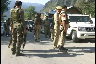 Bandipora: Suspected Terrorists Spotted; Jawans Cordon-off J&K's Hajin Village