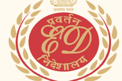 Delhi Excise Policy: ED Arrests Liquor Businessman, Claims He Facilitated Bribe for AAP