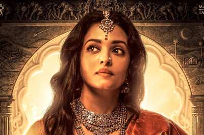 Aishwarya Rai To Play Antagonist In Mani Ratnam's Ponniyin Selvan? Details Inside