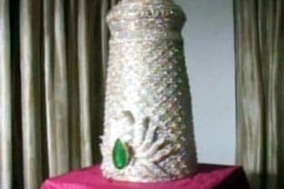 Minister's offering at Tirupathi: Rs 45-cr crown