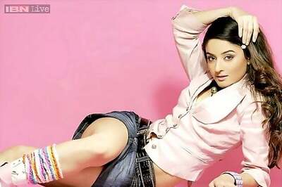 I'm no more a part of 'Khatron Ke Khiladi 5': Mahi Vij