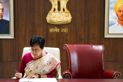 'Like Ramayana's Bharat Did...': Delhi CM Atishi Sits Next To Kejriwal's Empty Chair, BJP Calls It Drama