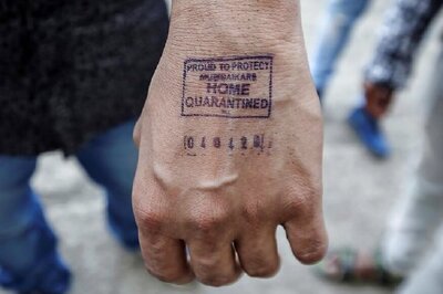 Warm Welcome and Food Put to Rest Former Covid-19 Patients' Fear of Boycott on Homecoming