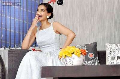 I don't wear short clothes as I am not confident about my body: Sonam Kapoor