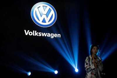 Volkswagen Assigns $25 Billion in Battery Orders in Electric Car Drive