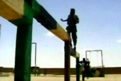 Groups linked to al-Qaeda hiring women