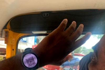 Bengaluru Auto Driver Accepts Payment Via Smartwatch QR Code, Stuns Social Media