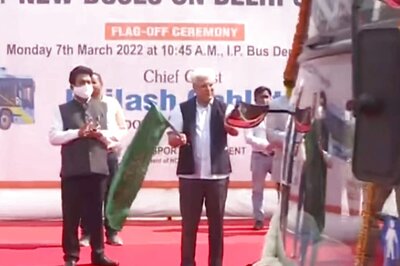Delhi Transport Minister Flags 100 Low-floor CNG Buses, Prototype E-bus