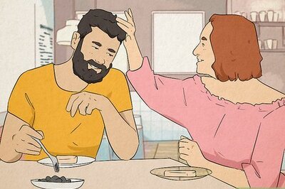 How to Tell if a Taurus Woman Likes You