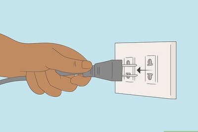 How to Clean an Amplifier Circuit Board