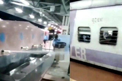 Train Compartments Get Uninvited Showers Due to Broken Tap, Video Goes Viral