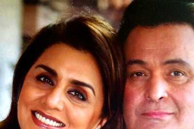 Neetu Kapoor Shares Throwback Pic On Rishi Kapoor’s Death Anniversary, Says ‘Life Can Never Be The Same’