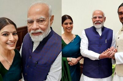 Varalaxmi Sarathkumar Takes a Selfie With PM Modi, Invites Him To Her Wedding With Nicholai Sachdev