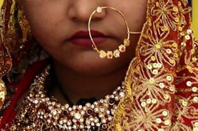 Expelled over nose ring, Indian-American back in school