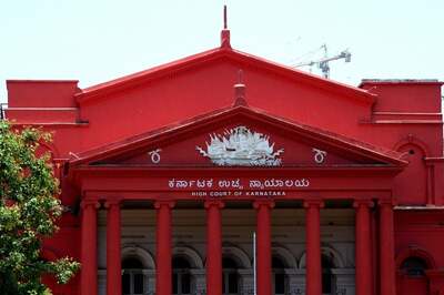 HC Stays Summons Issued to Activist Chakravati Sulibele