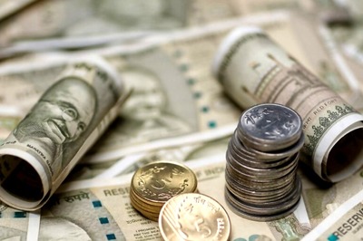 Amid UPS for Govt Staff, Private Sector Employees Demand 'Minimum Pension' of Rs 9,000