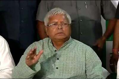 Lalu asks doctor to reinstate suspended workers, accused of acting as proxy for son