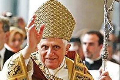 Pope relies on cardinals to face problems