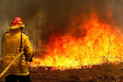 Airport Closed in Australia's Capital Canberra as Bushfires Flare Anew