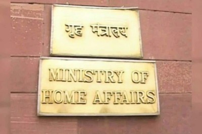 MHA Allows Foreign Journalists with Visas to Come to India; Covid-19 Norms to be Followed