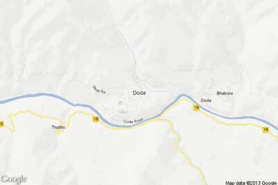 Chand visits quake-hit areas, reviews relief measures