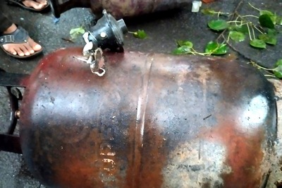 Mumbai: House Collapses After Cylinder Blast, Woman Critically Injured