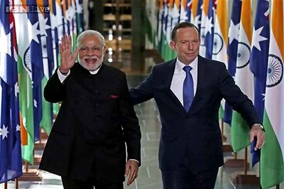 PM Modi clicks selfie with 'friend' Tony Abbott